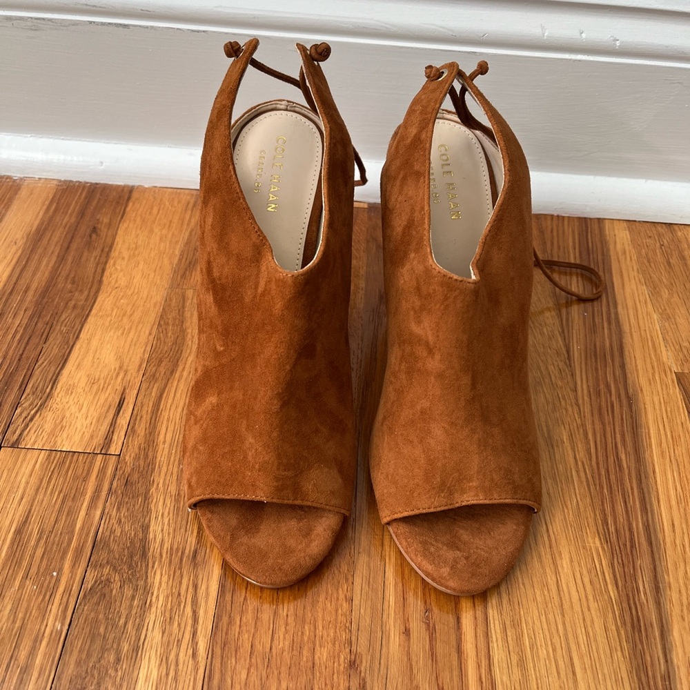 Brand New Leather Sandals Cole Haan size 7B